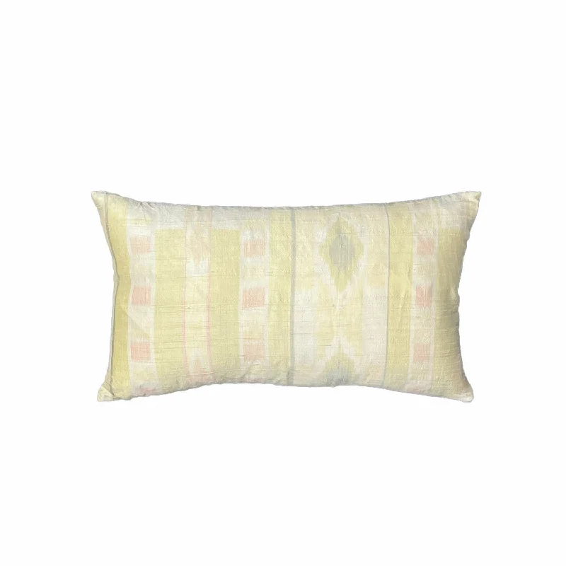 Macaroon Vintage Pillow