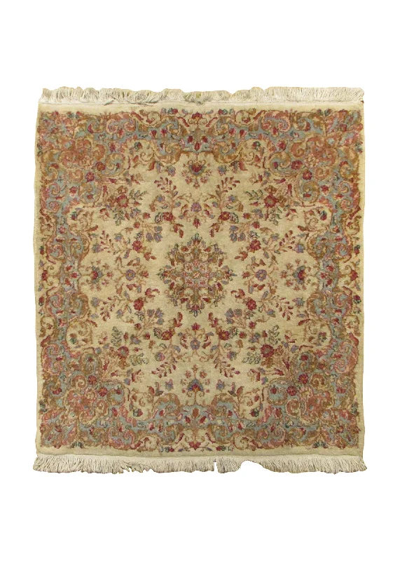 Persian Rug Lavar Kerman Handmade Square Traditional Antique 2'6"x2'7" (3x3) Whites/Beige Floral Design #A30821