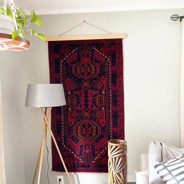 Tapestry Hanger