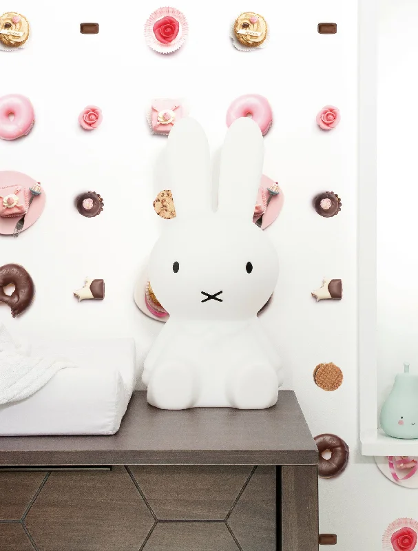 Mixed Cakes Kids Wallpaper by KEK Amsterdam