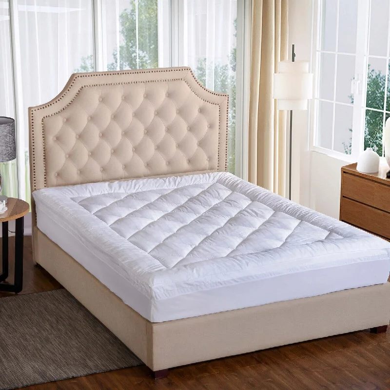 St. James Home Ultra 450 Thread Count Mattress Pad in White